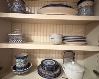 Polish pottery