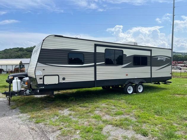 2017 Avenger Travel Trailer camper