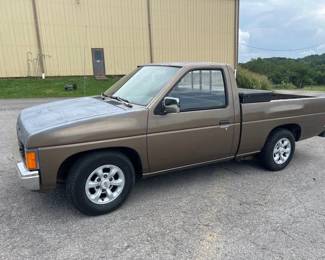 Nissan Pickup