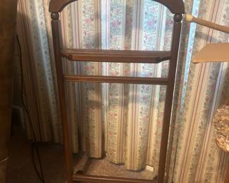 Wardrobe Stand