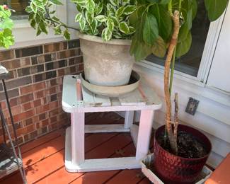 Pots / Planters