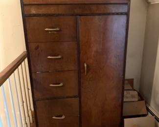 Wardrobe Chest