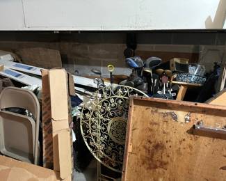 Garage - Golf Clubs