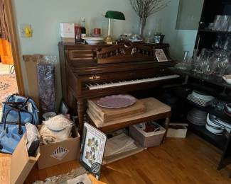 Piano, Bankers Lamp
