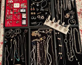Jewelry - Gold & Silver