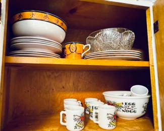 Vintage eggnog set