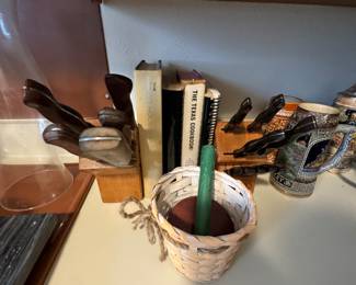 More knife sets