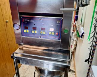  06 Promax Industrial Food Vacuum Pump sealer Includes the cart