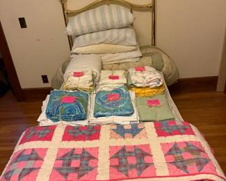 Bedding: Quilts | Comforter | Pillows | (Sheets and Pillow Cases in sizes King, Queen, Twin)