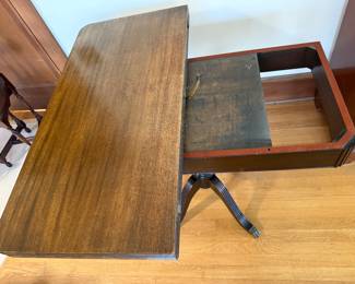 Pedestal Game Table 29in T (lift and swivel top to left to extend leaf.)