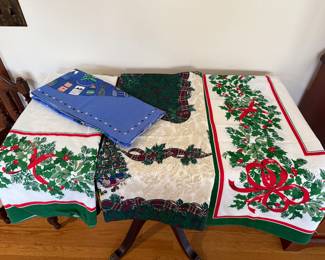 Christmas Table Cloths.