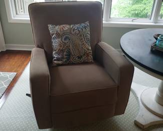 Pair of recliners