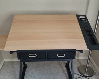Drafting desk