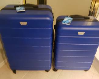 Hard luggage