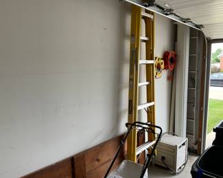 NICE LADDERS