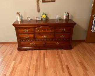 NICE DRESSER.