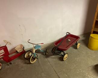 NICE VINTAGE TOYS