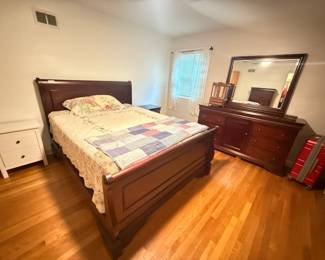 $1000 OBO 4 piece matching bedroom set 