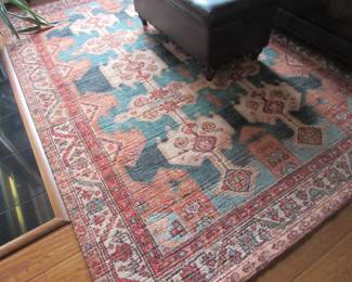 Beautiful rug - matching runner also available