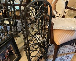 Metal wine rack