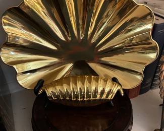 Solid brass sea shell accents