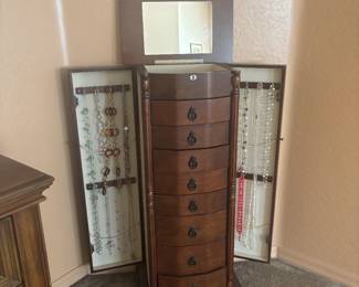 Standing Jewelry Box