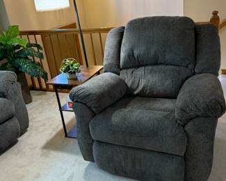 HOMESTRETCH Recliner Armchair