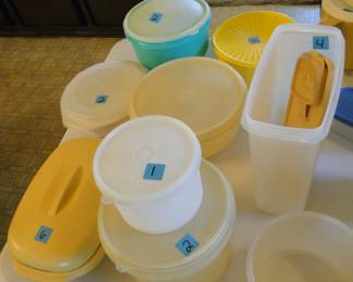 Lots and lots of great pieces of Tupperware