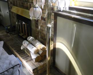 Floor lamp, brass and glass in the tulip motive