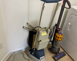 Electrolux carpet cleaner.