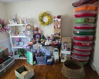 Christmas Wreath Totes & Lots of Christmas, Easter and 4th of July