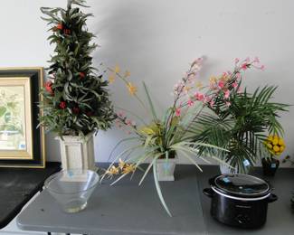 Many different varieties of Faux Florals