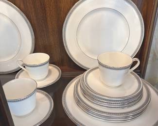 Royal Dalton Ravenswood Bone China
Almost 8 place settings. $400.00