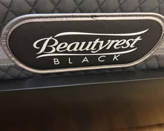 King platform bed with Beautyrest Black mattress and Box Springs $ 450.00