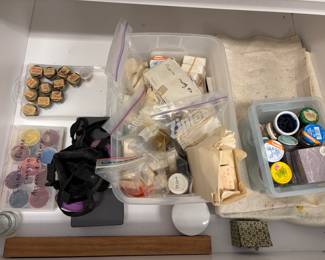 Natural Pigments from China has lead