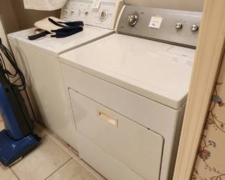 Working washer dryer