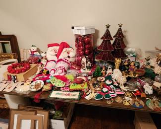 Christmas decor. Load your hands and we will make a deal!