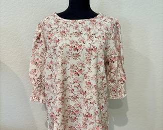 TONS of Clothes! Many in packages never worn. Many with tags. Size M to XL