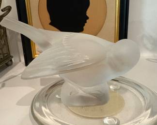 LALIQUE France Sparrow Head Under Wing-engraved signature