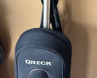 Oreck Vacuum
Good working condition