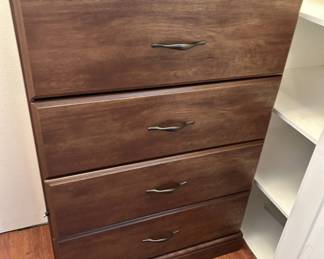 Brown Dresser
Great condition!
29” across x 16” deep x 42” tall
It is located upstairs-must be able to move down and load yourself