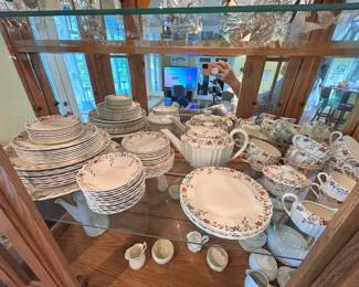 Copeland Spode “Wicker Dale” China Set
All pieces in excellent condition!
Please bring wrapping & boxes.
We do not have any.