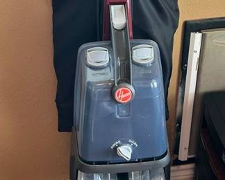 Hoover SpinScrub 50 with attachments
Like new!