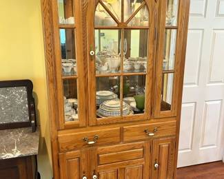 Vintage Keller Oak Lighted China Cabinet
Great condition!
49” across x 17” deep x 80” tall
Must be able to move and load yourself.
