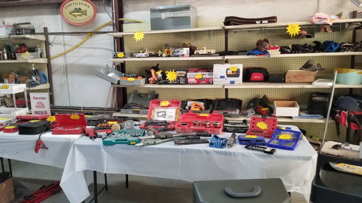 Tons of SnapOn and Mac Tools