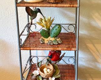 Trinkets and cute shelving