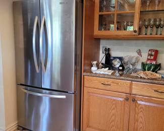 70" x 32 x 32 (Bring tools and help to carry it out)