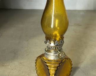 Mini hurricane lamp
