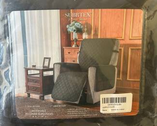 Reversible chair slipcover