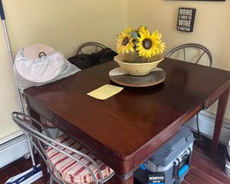 Early 20th centuries Century America Coligan Style Solid Mahogany Table